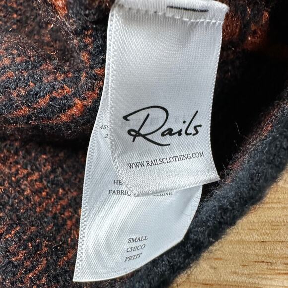 Rails NWT Colleen Rust Black Plaid Sweater V-Neck Size S Drop Shoulder Boxy - Picture 8 of 12